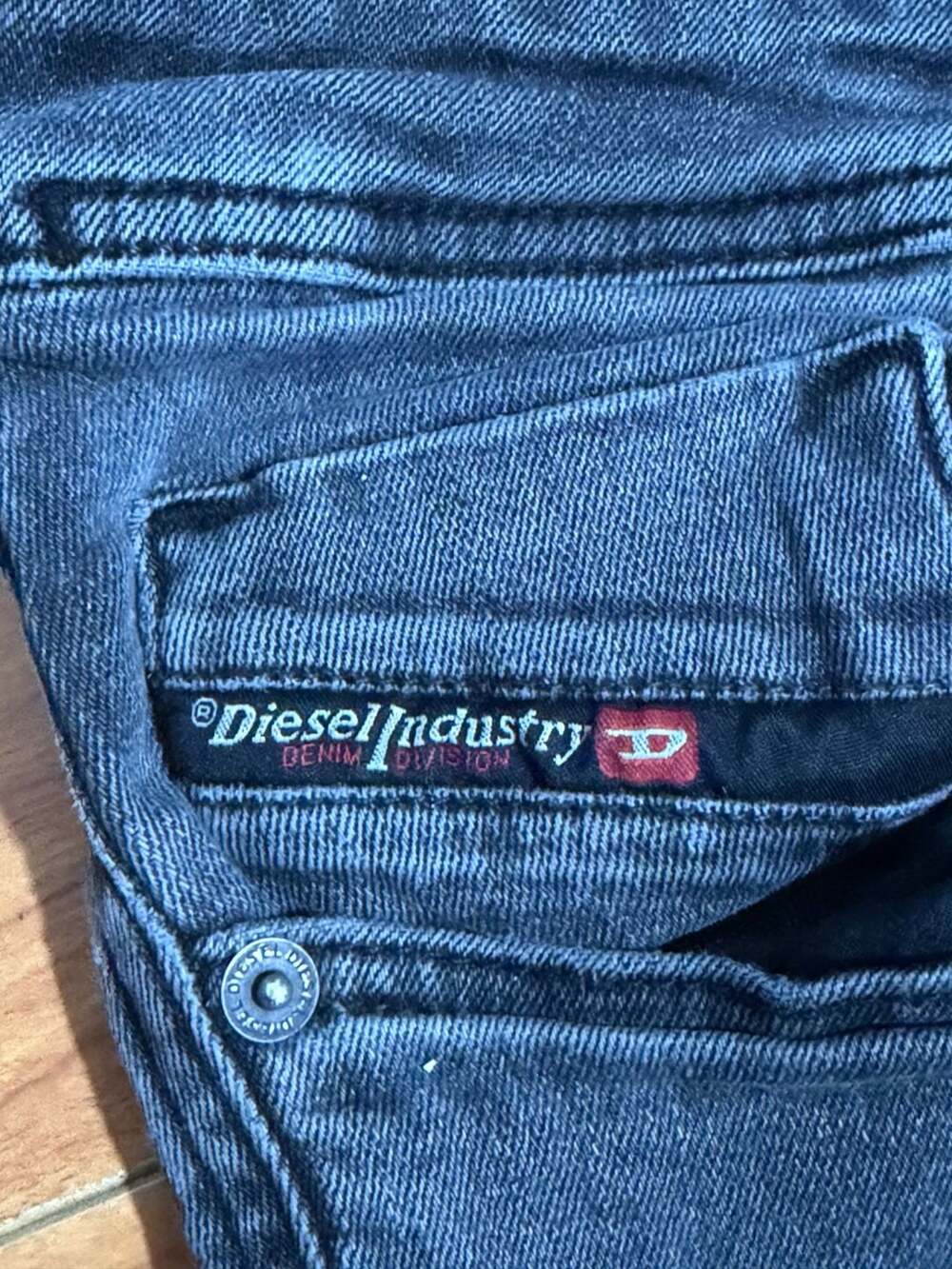 Diesel Industry Denim Division Men's Grey Wash Jeans - Picture 2 of 7